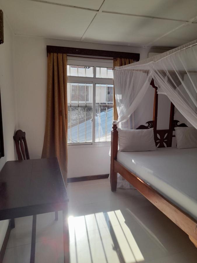 Riverman Hotell 3*